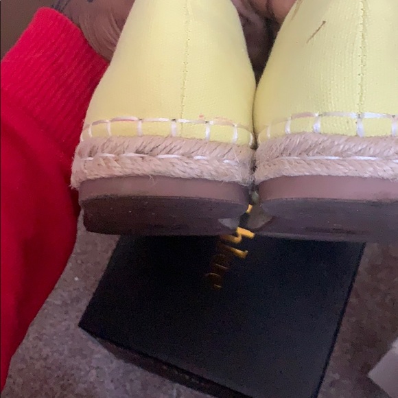 Yellow canvas espadrilles - Picture 3 of 6